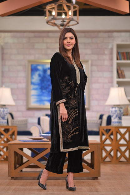 Chilgozay - Black Velvet Dress (401)