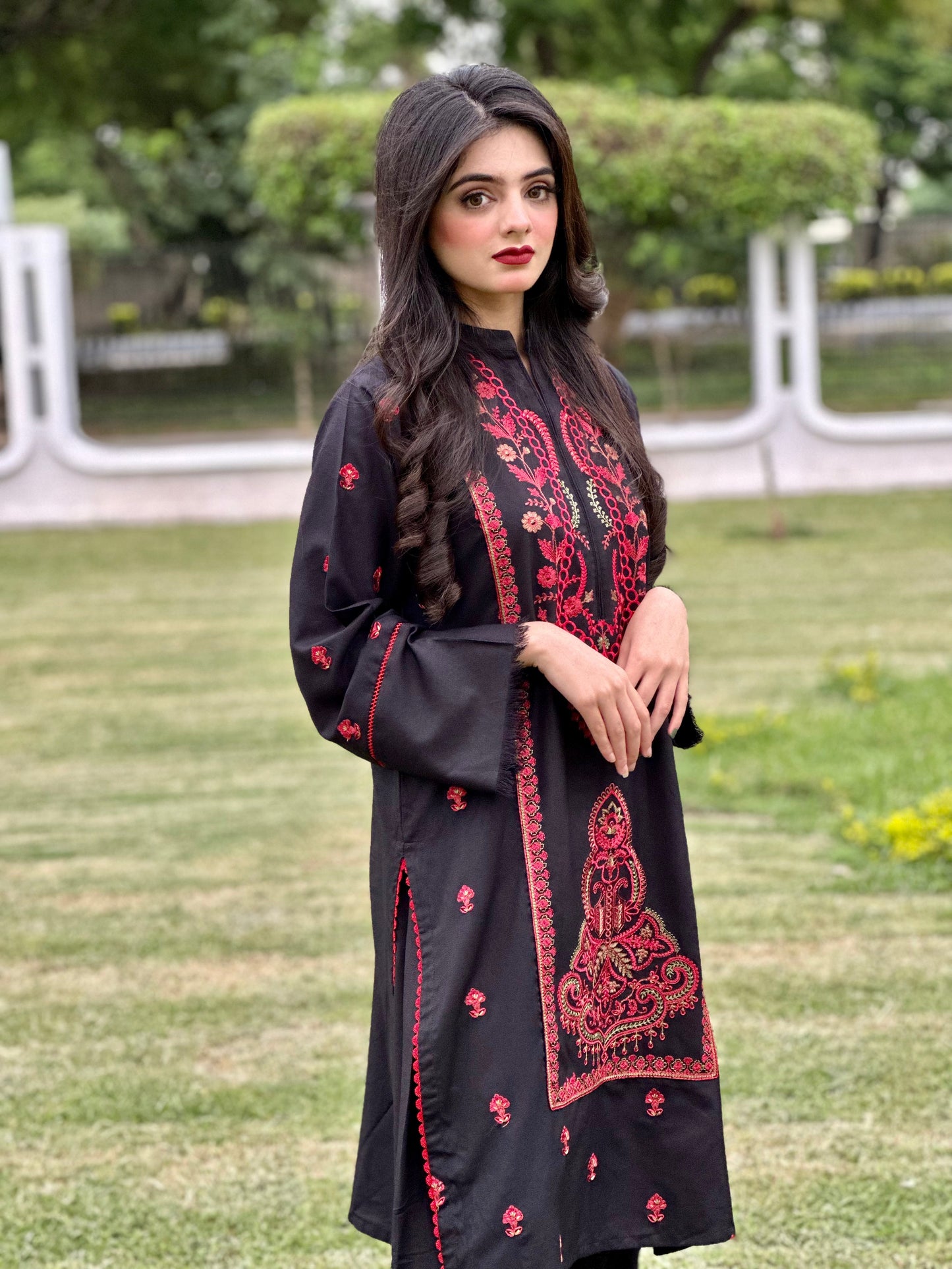 Chilgozay - Ethnic Black  (CC 578)