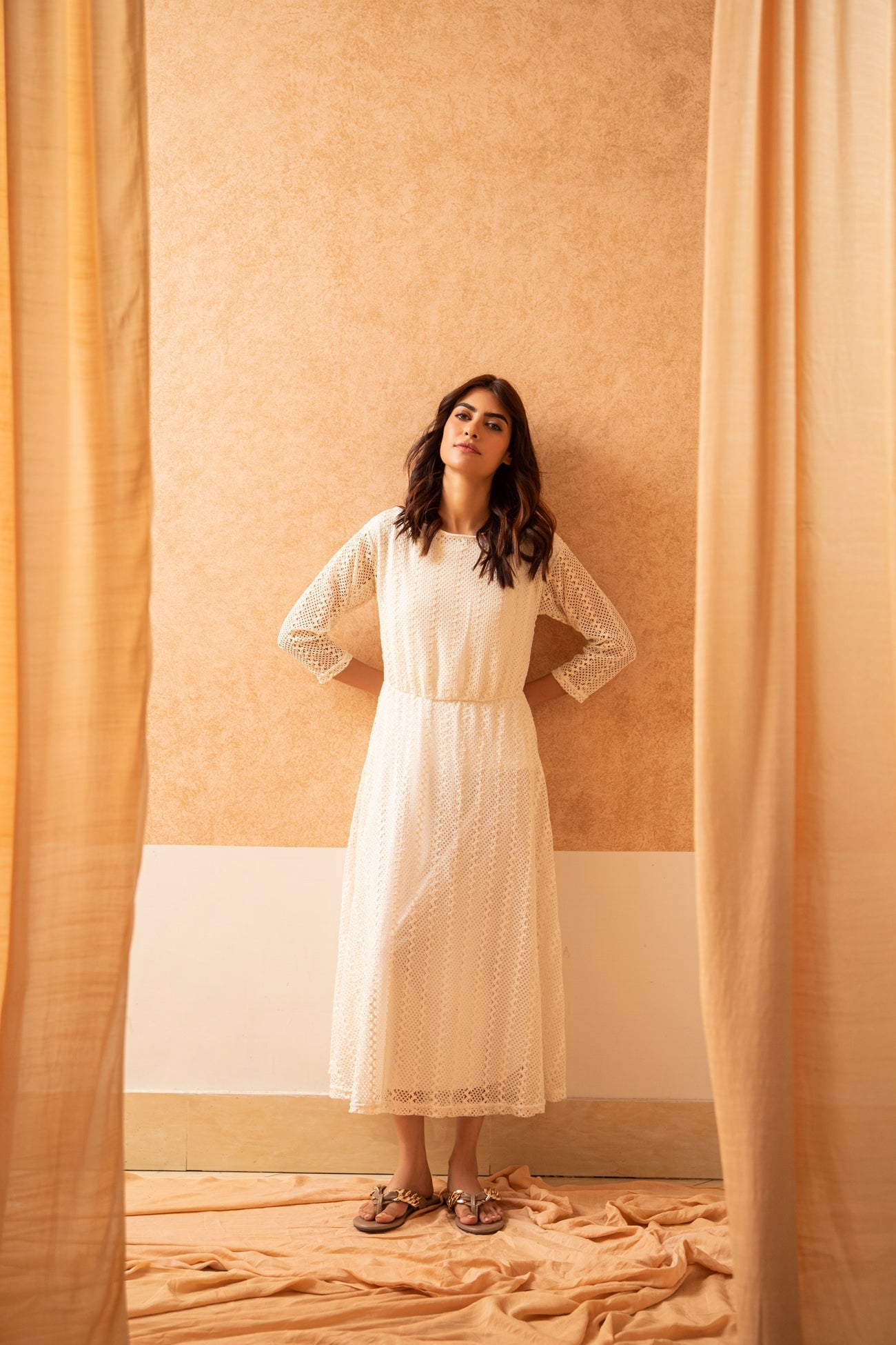 BTW - MIDI LACE DRESS