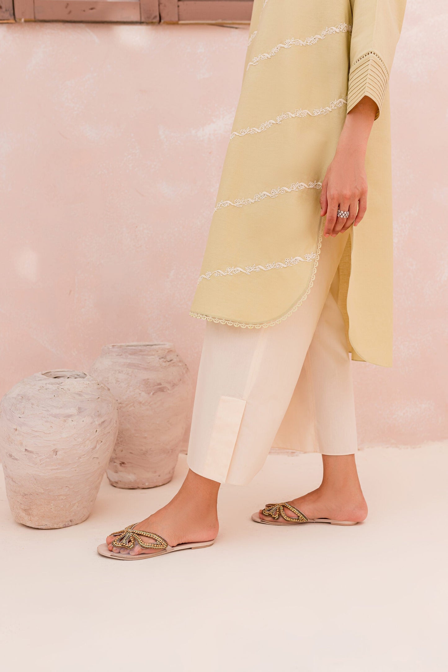 Aneeka Ruknuddin - IZZAR