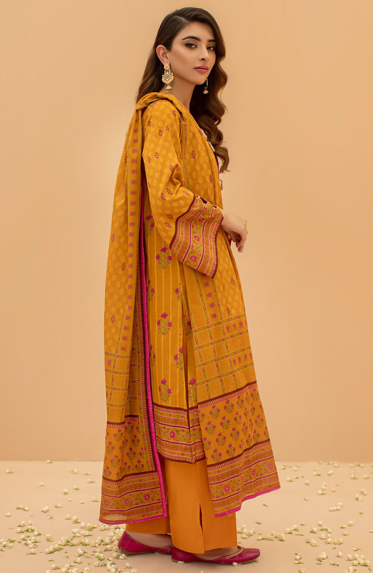 Orient - Unstitched 3 Piece Embroidered Lawn Shirt , Cambric Pant and Lawn Dupatta
