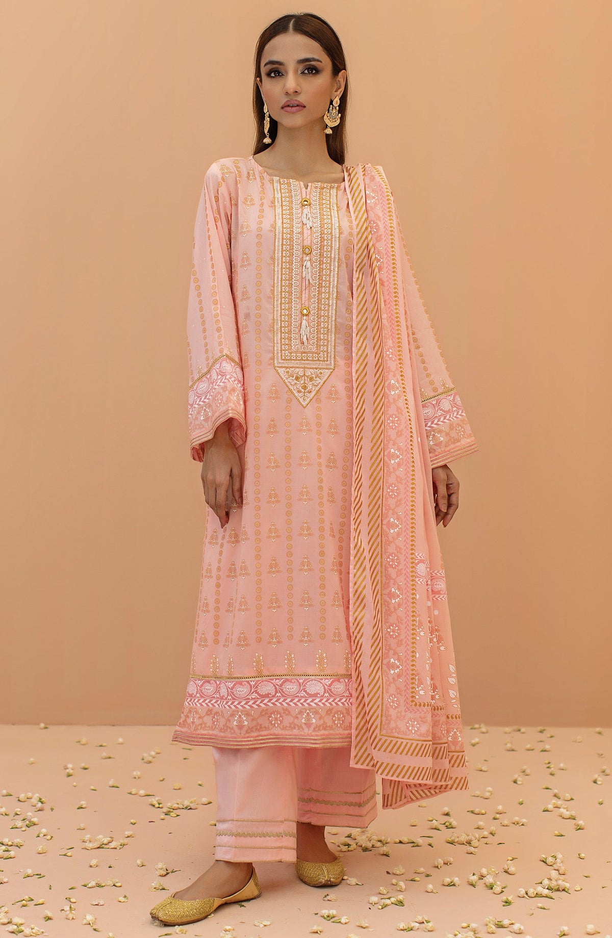 Orient - Unstitched 3 Piece Embroidered Lawn Shirt , Cambric Pant and Lawn Dupatta