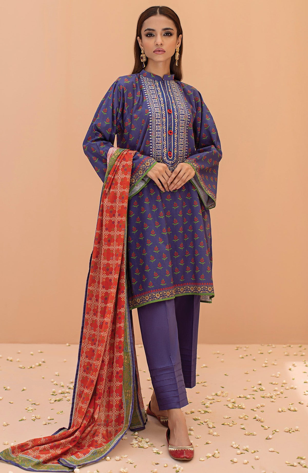 Orient - Unstitched 3 Piece Embroidered Lawn Shirt , Cambric Pant and Lawn Dupatta