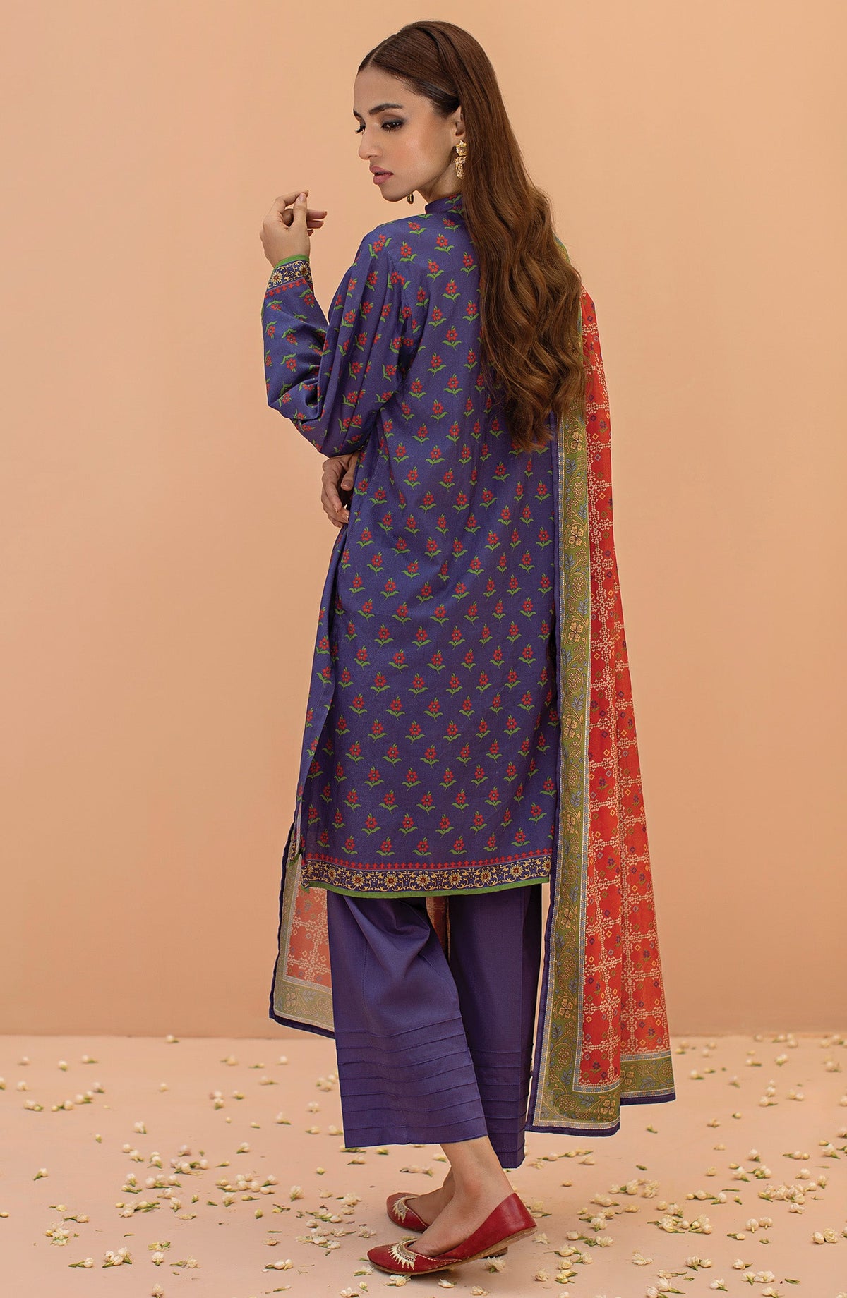 Orient - Unstitched 3 Piece Embroidered Lawn Shirt , Cambric Pant and Lawn Dupatta