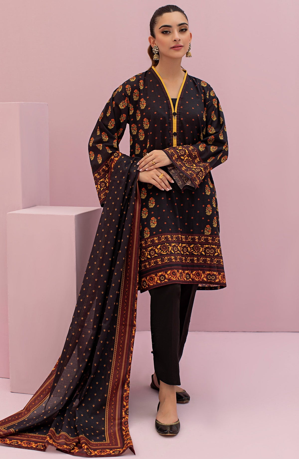 Orient - Unstitched 3 Piece Printed Lawn Shirt , Cambric Pant and Lawn Dupatta