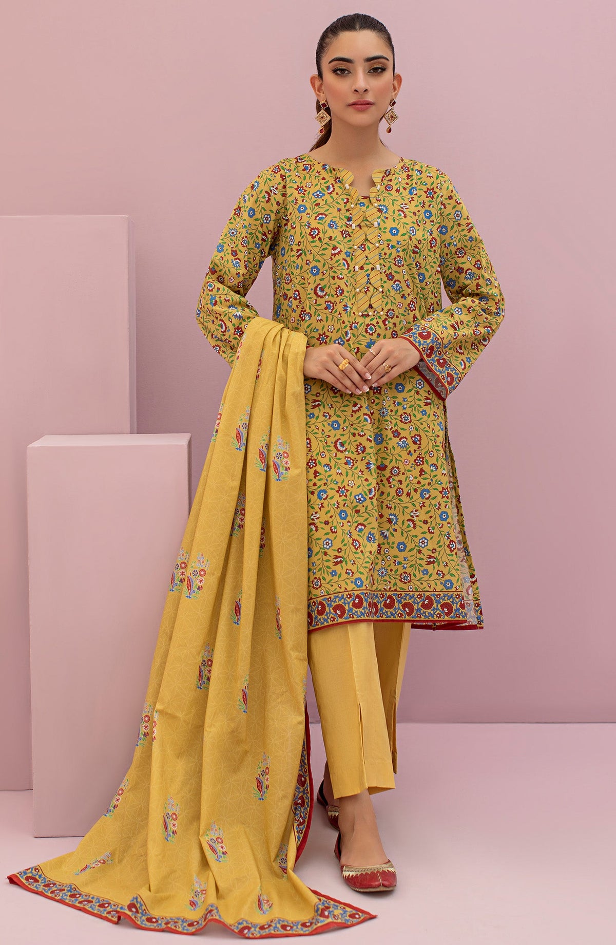 Orient - Unstitched 3 Piece Printed Lawn Shirt , Cambric Pant and Lawn Dupatta