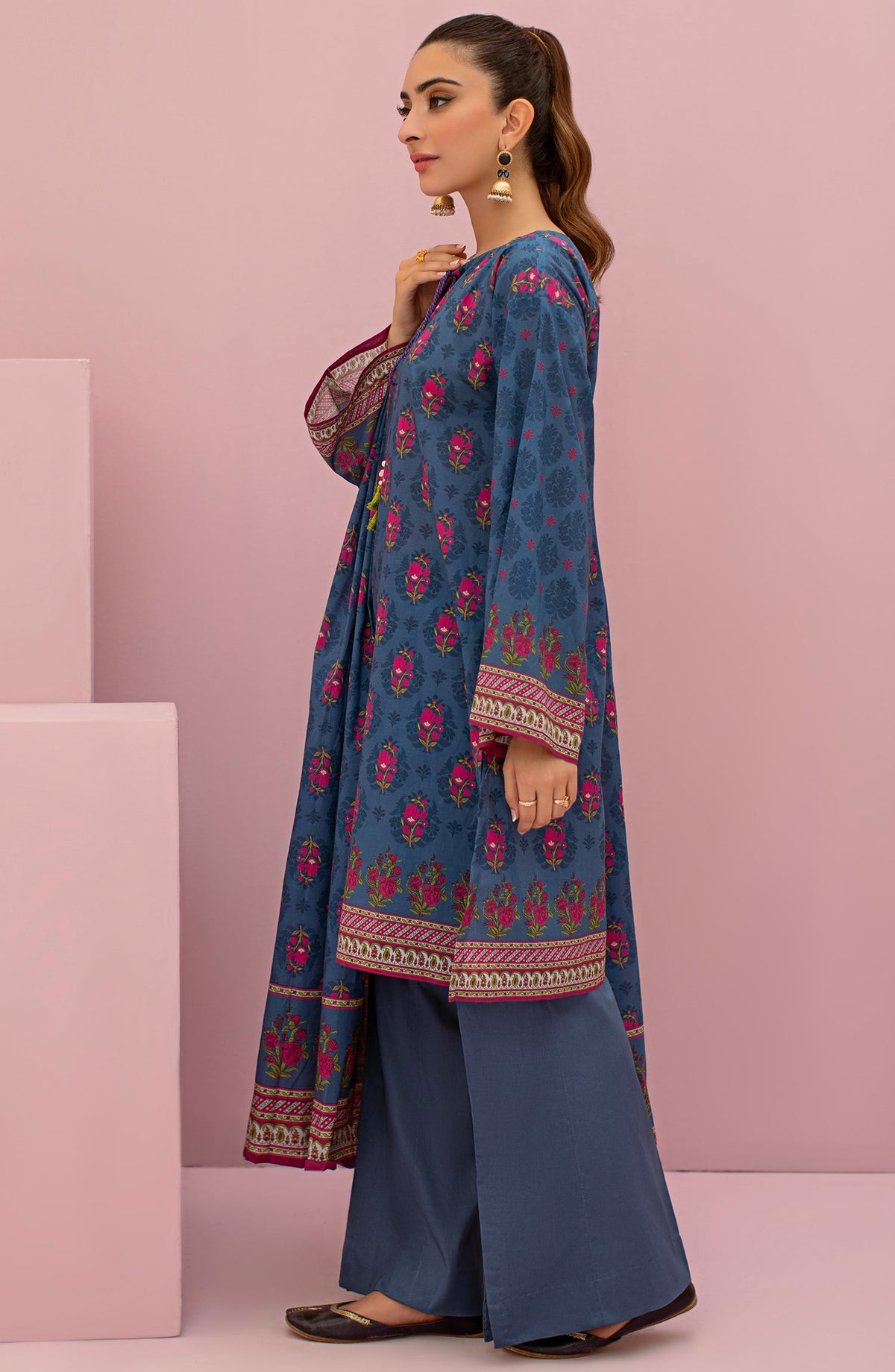 Orient - Unstitched 3 Piece Printed Lawn Shirt , Cambric Pant and Lawn Dupatta