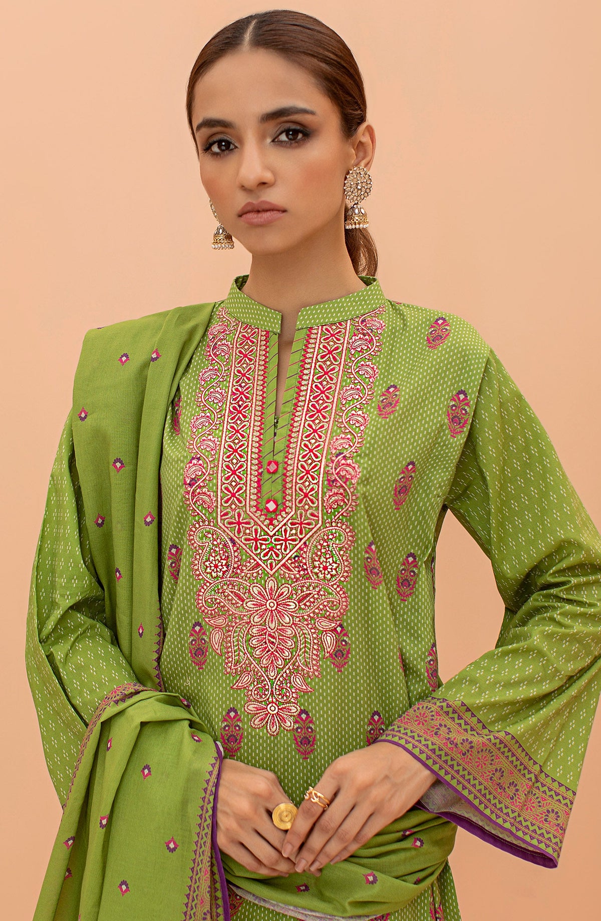 Orient - Unstitched 3 Piece Embroidered Lawn Shirt , Cambric Pant and Lawn Dupatta