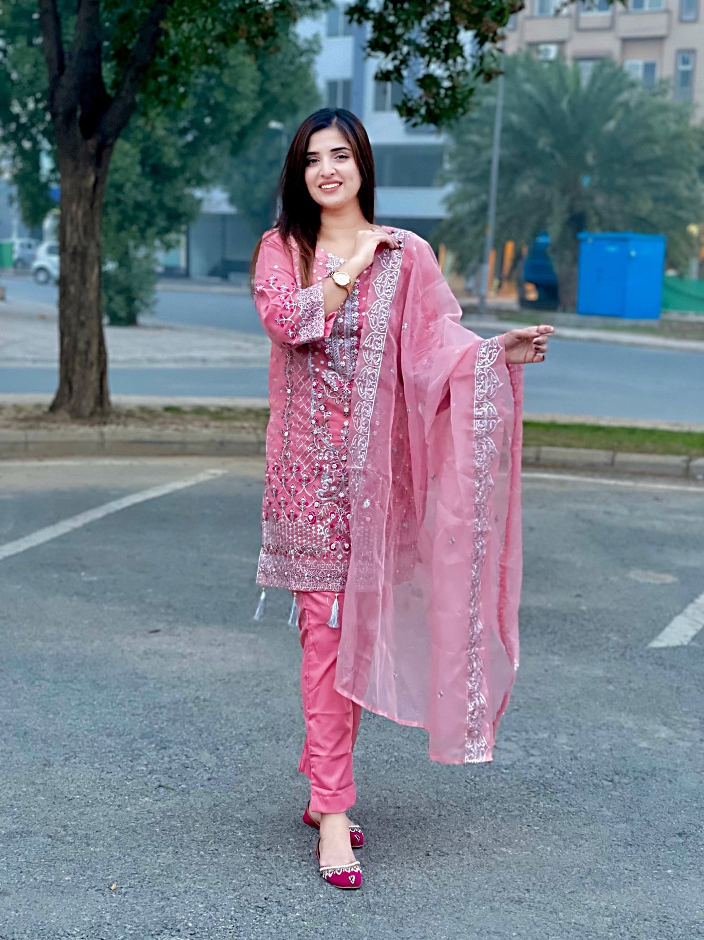 Four Season Boutique - IFFI PINK