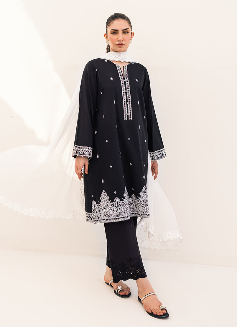 Black Embroidered Kurta