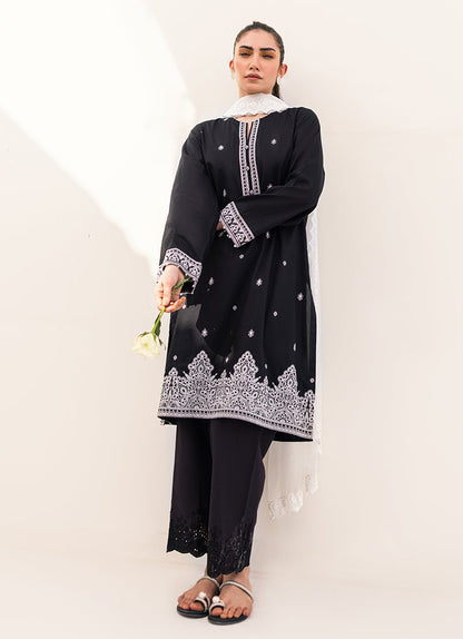 Black Embroidered Kurta