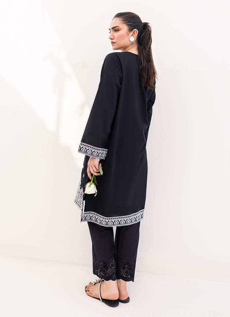 Black Embroidered Kurta