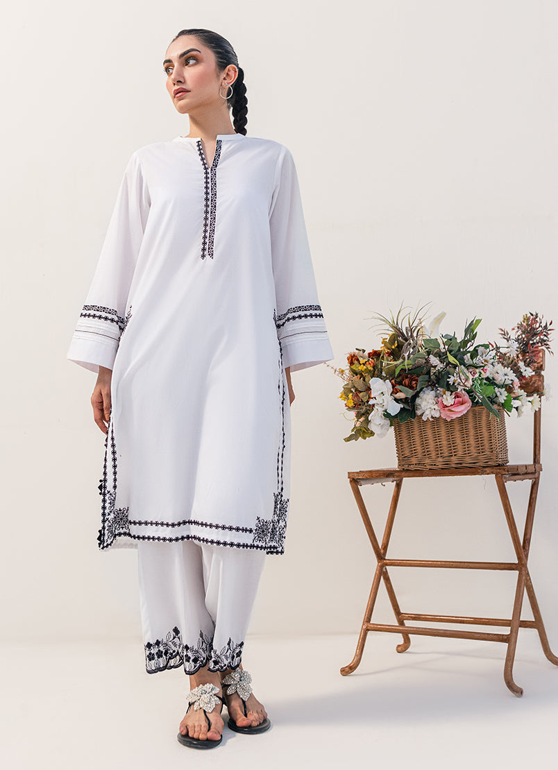 White Embroidered Kurta