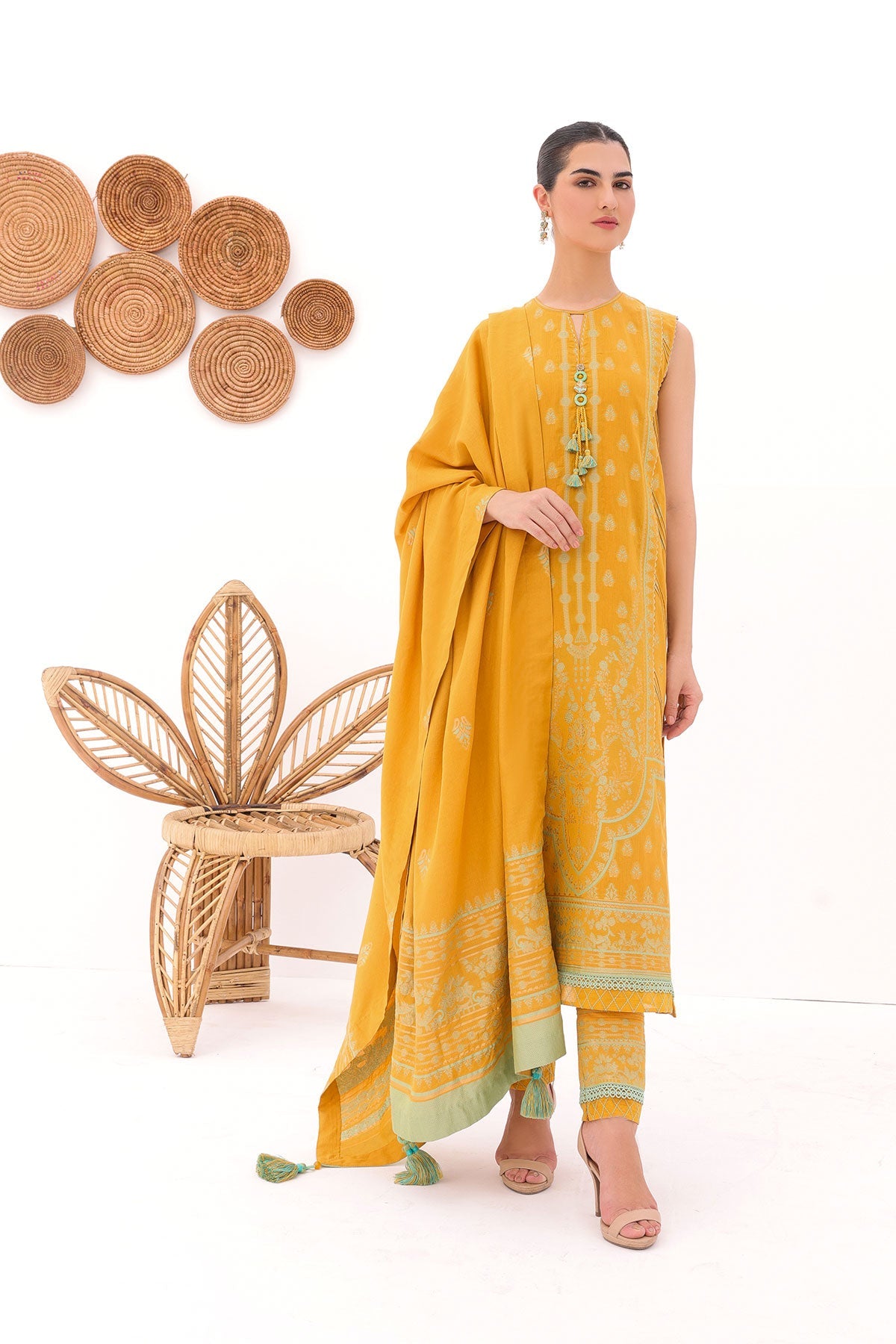 3 Pc Printed Jacquard Suit With Jacquard Dupatta