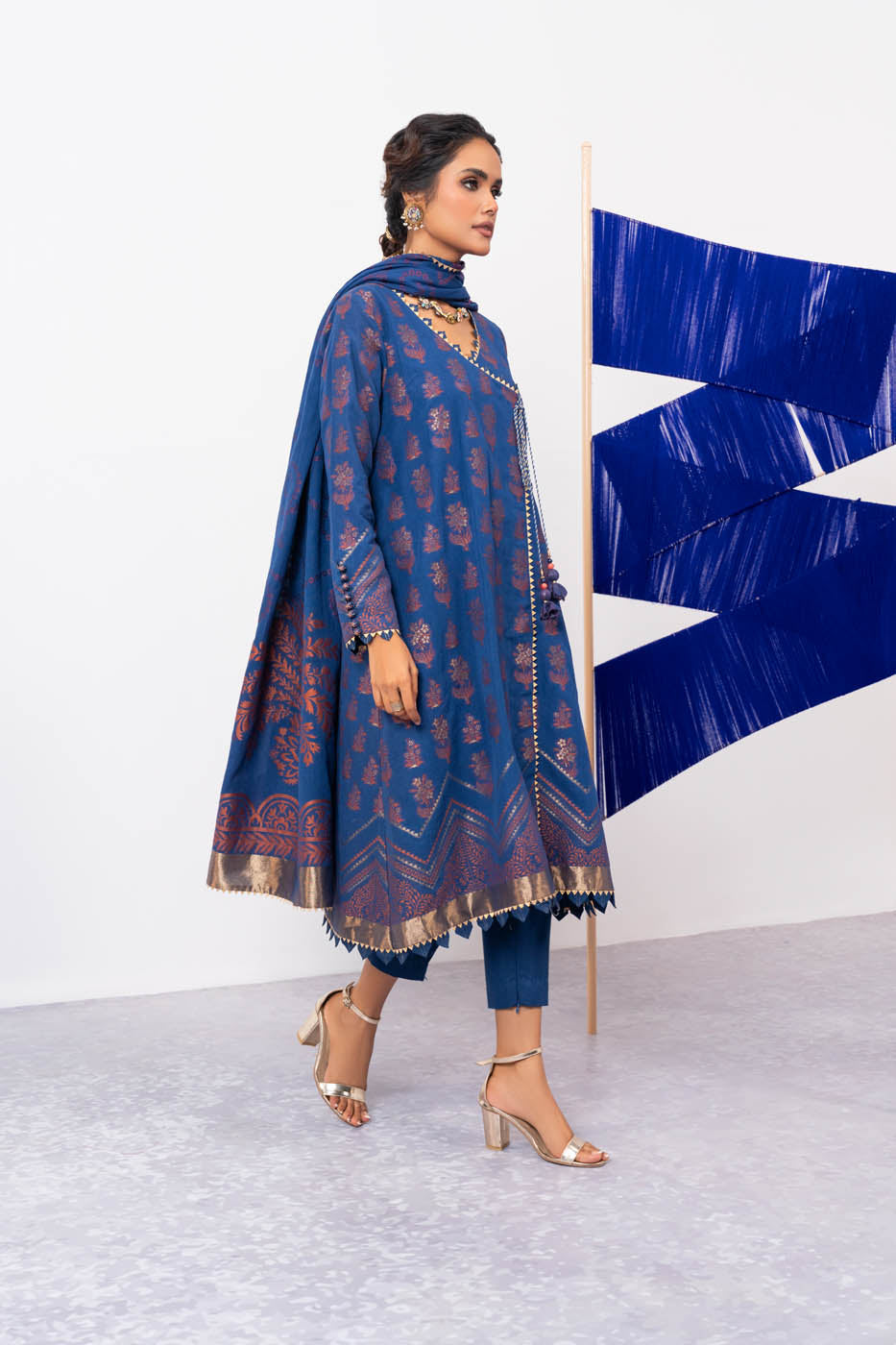 3 Pc Jacquard Suit With Jacquard Dupatta