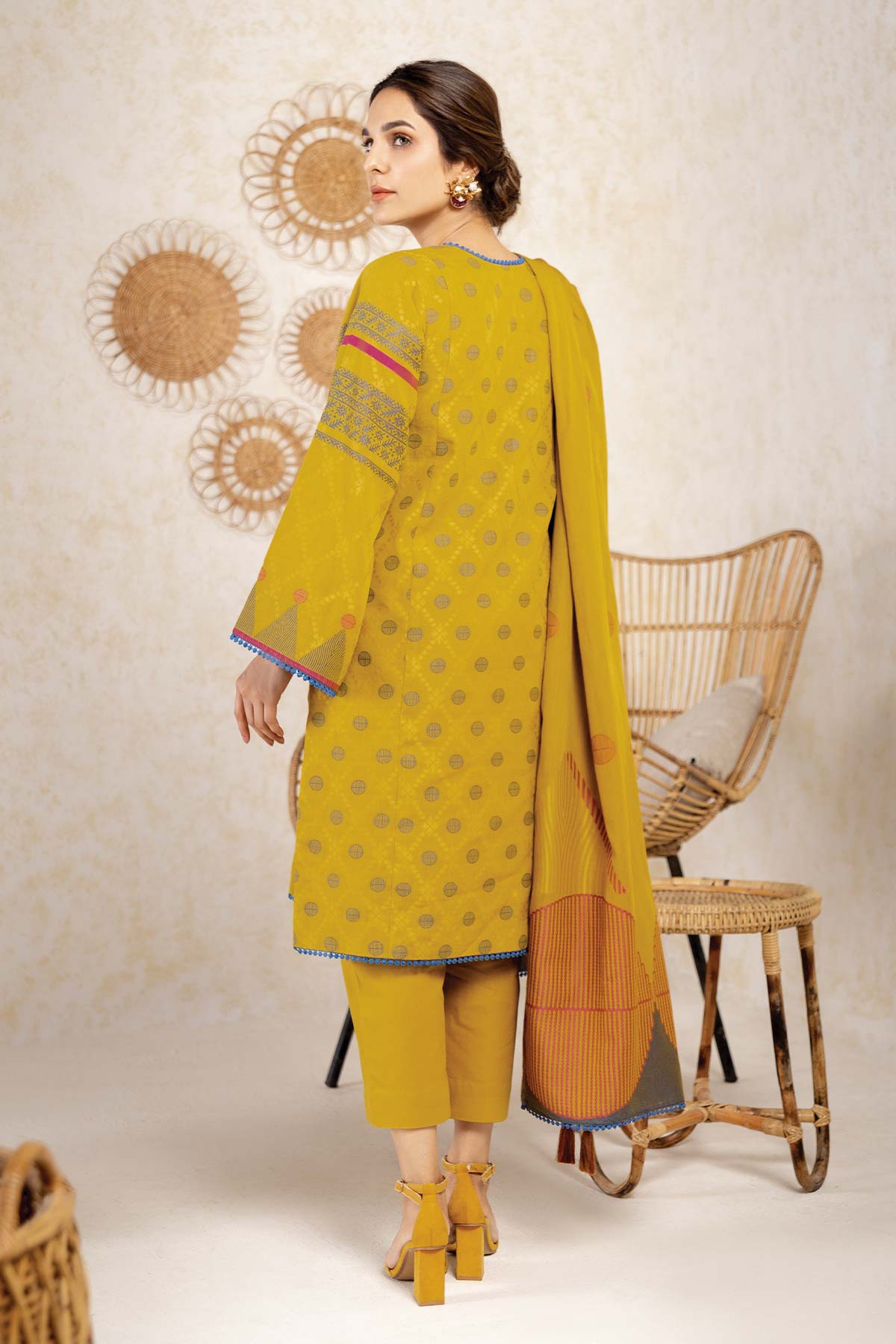 3 Pc Printed Jacquard Suit With Jacquard Dupatta