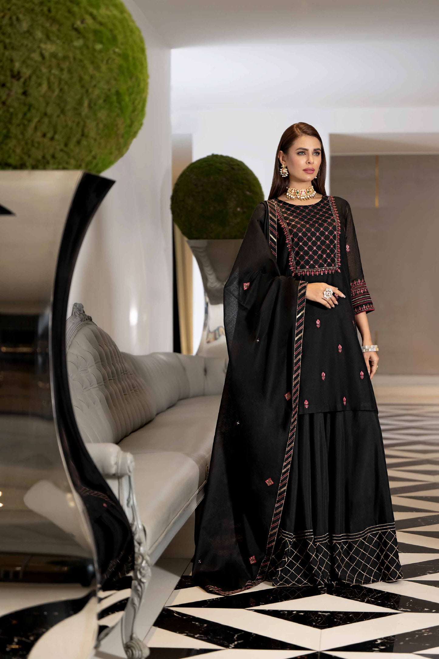 Nishat Linen - 3 Piece - Embroidered Suit - KFW23-03
