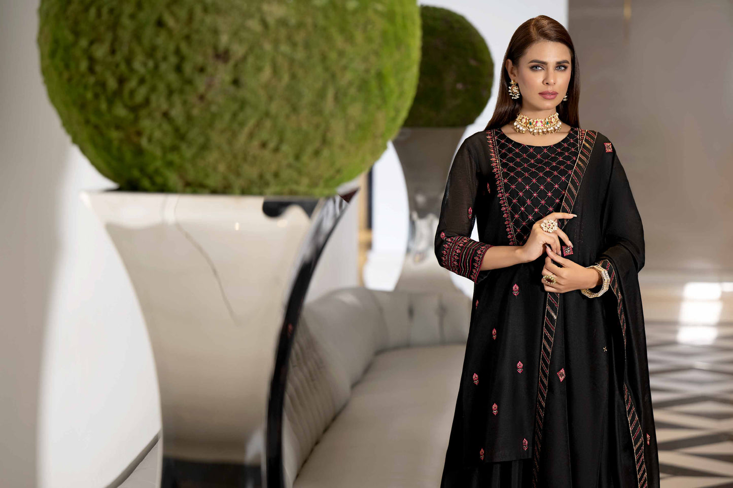 Nishat Linen - 3 Piece - Embroidered Suit - KFW23-03