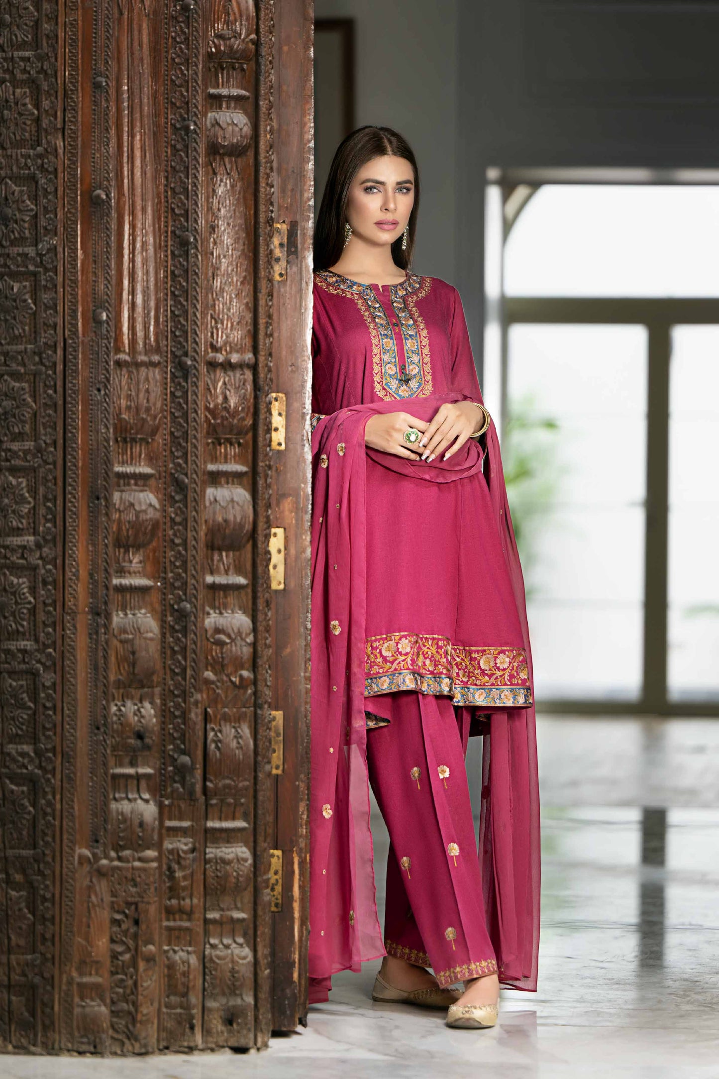 Nishat Linen - 3 Piece - Embroidered Suit - KFW23-10