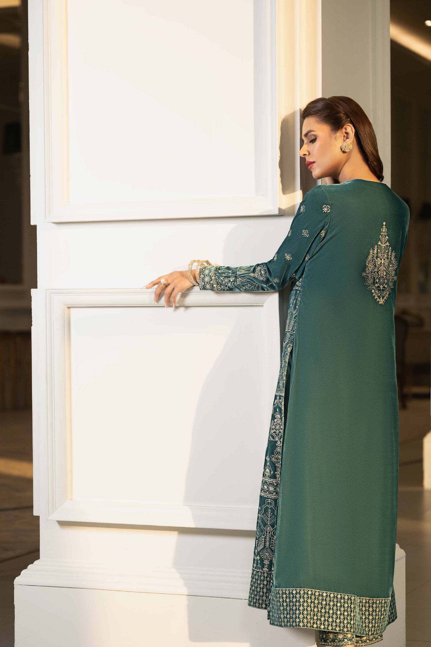 Nishat Linen - 2 Piece - Embroidered Suit - KFW23-11
