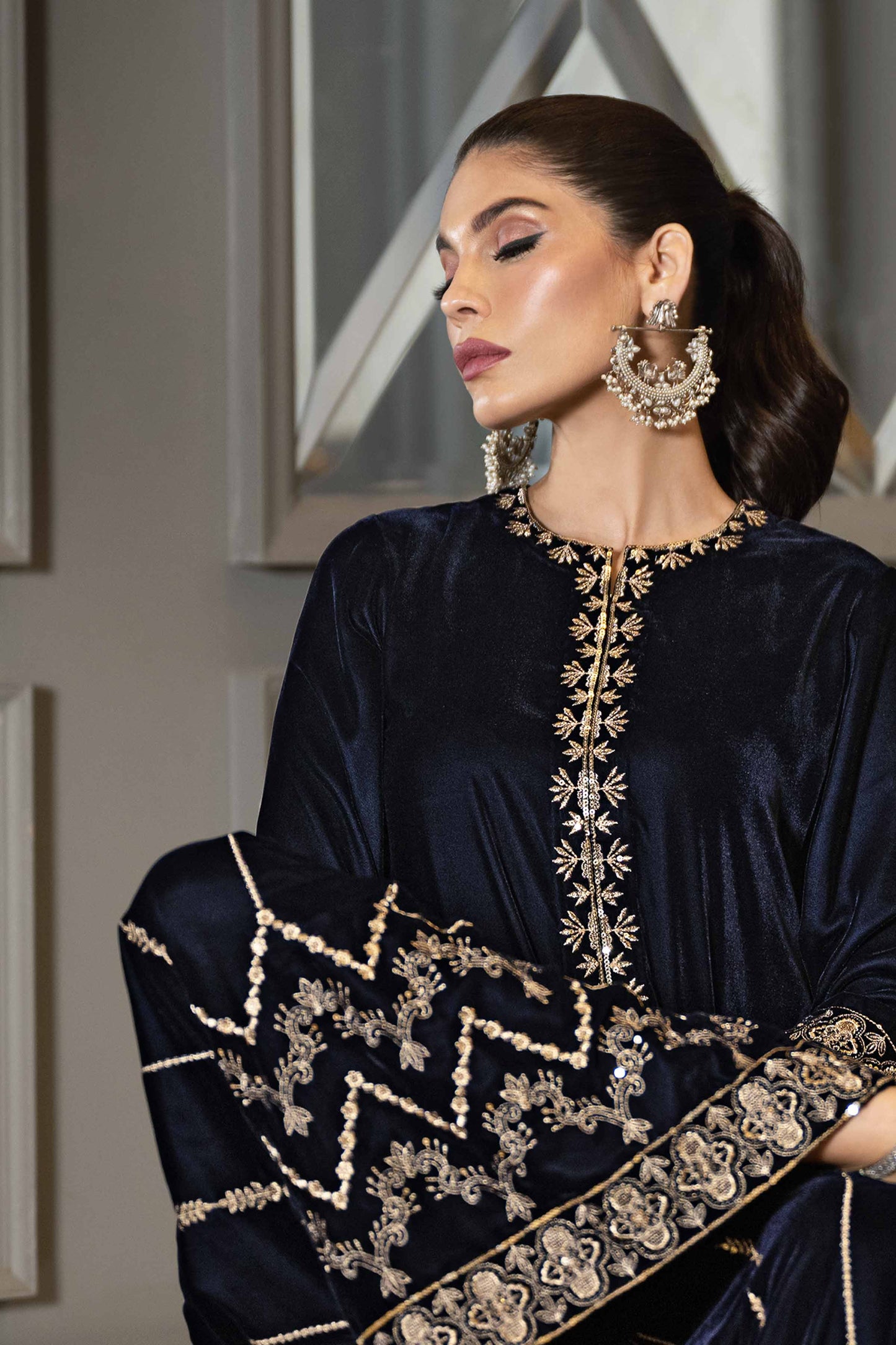 Nishat Linen - 2 Piece - Embroidered Suit - KFW23-23