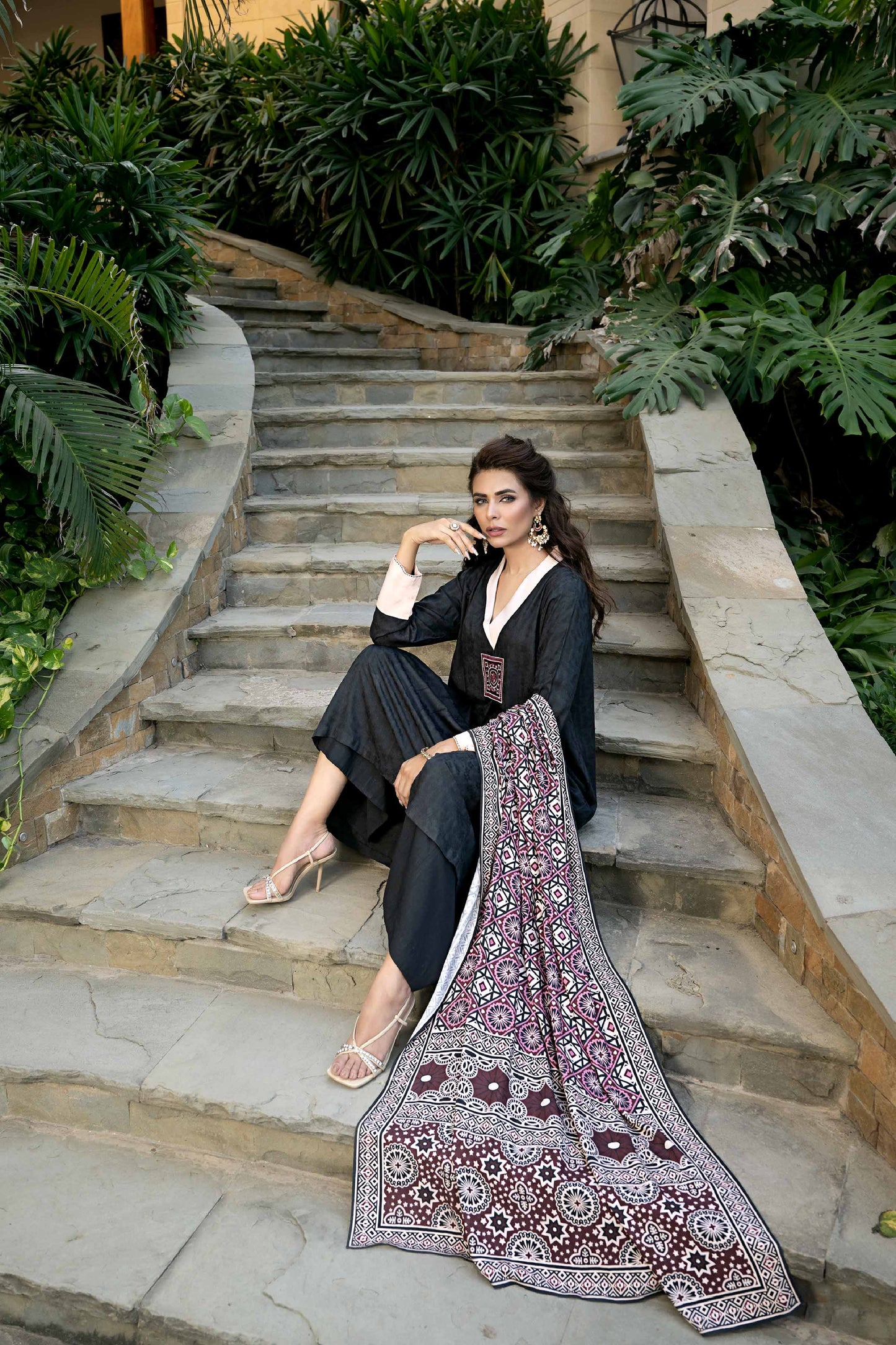 Nishat Linen - 3 Piece - Embroidered Suit - KFW23-80