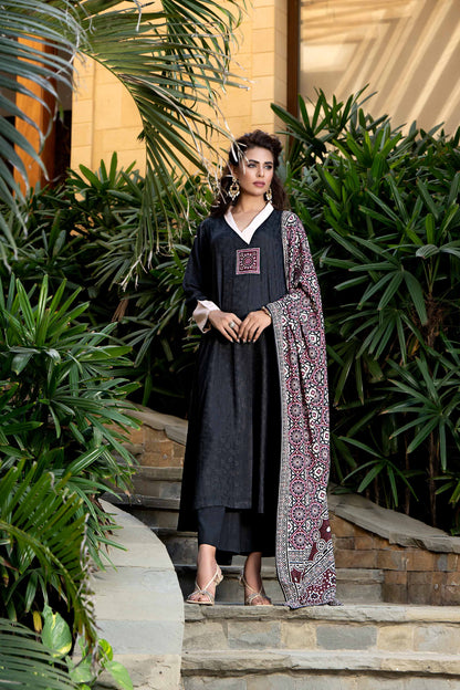 Nishat Linen - 3 Piece - Embroidered Suit - KFW23-80