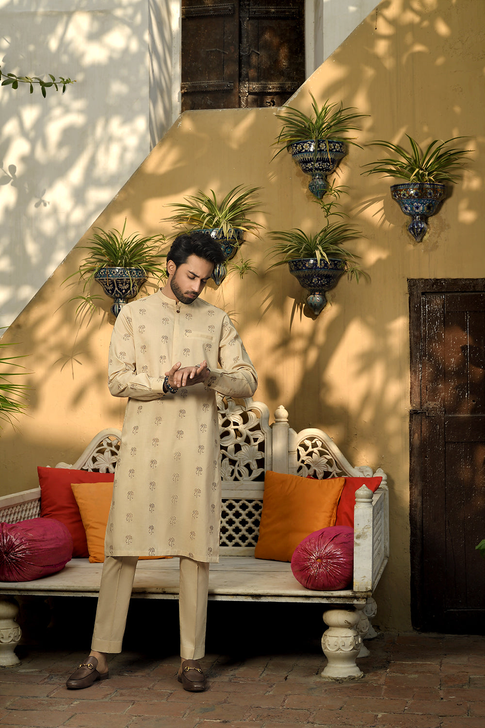 Nishat Linen - KNS22-09-Embroidered 2PC