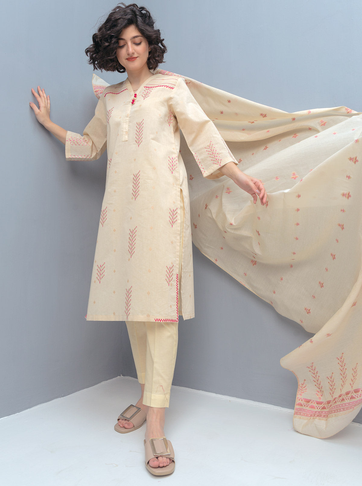 Beechtree - Embroidered Shirt With Dupatta