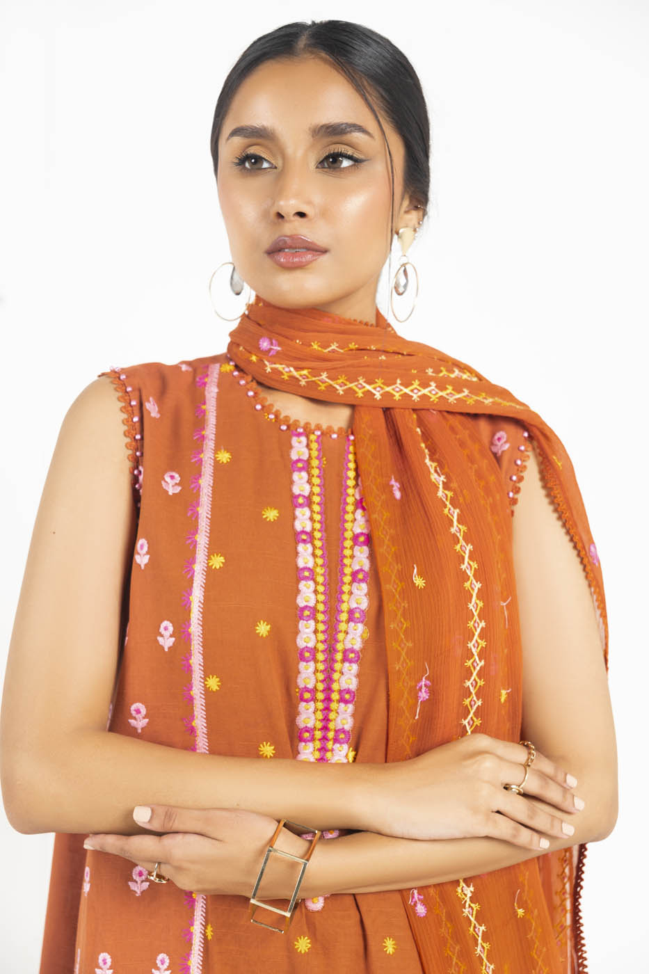 3 Pc Embroidered Khaddar Suit With Bamber Dupatta