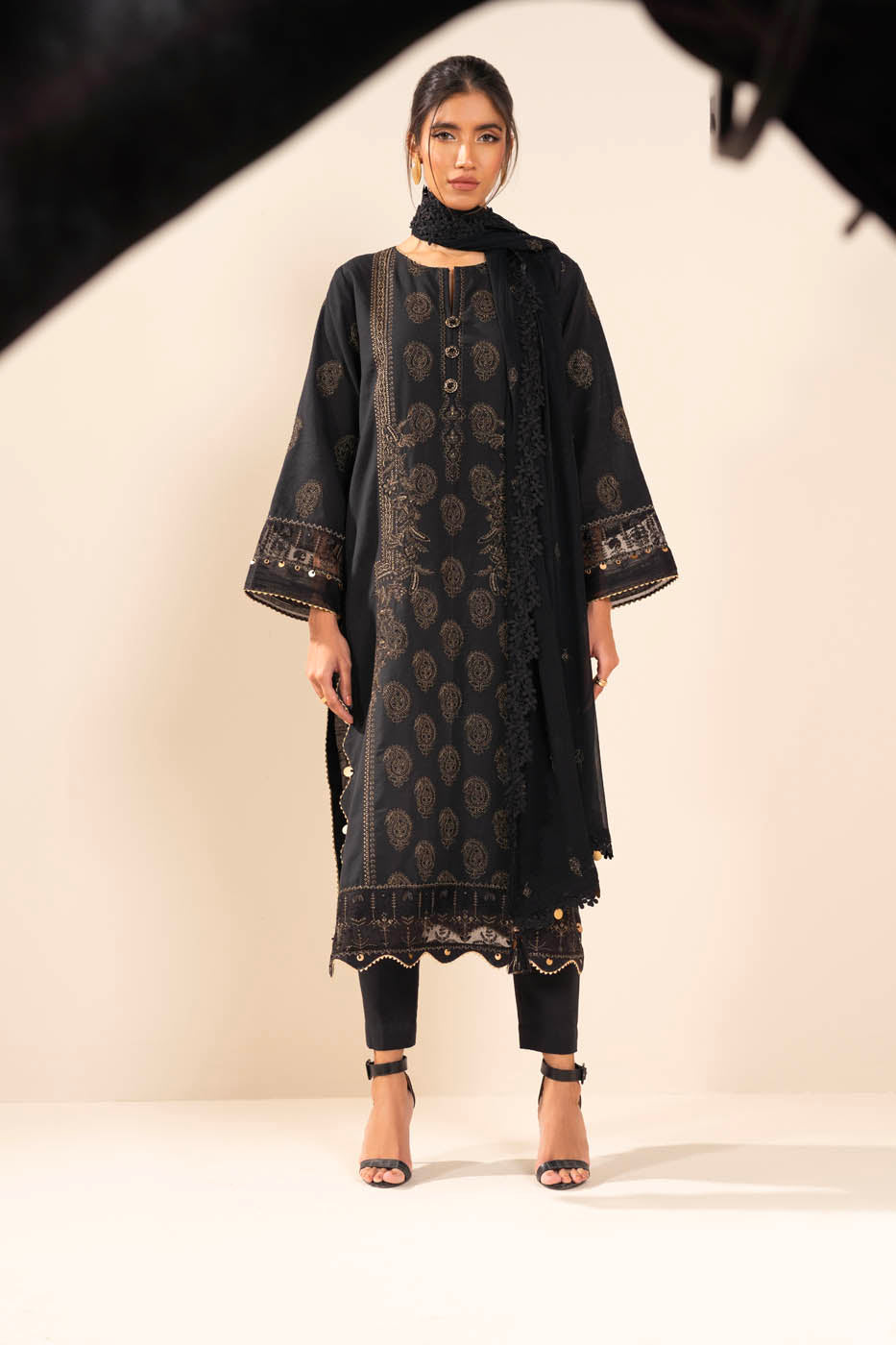 3 Pc Embroidered Khaddar Suit With Bamber Dupatta