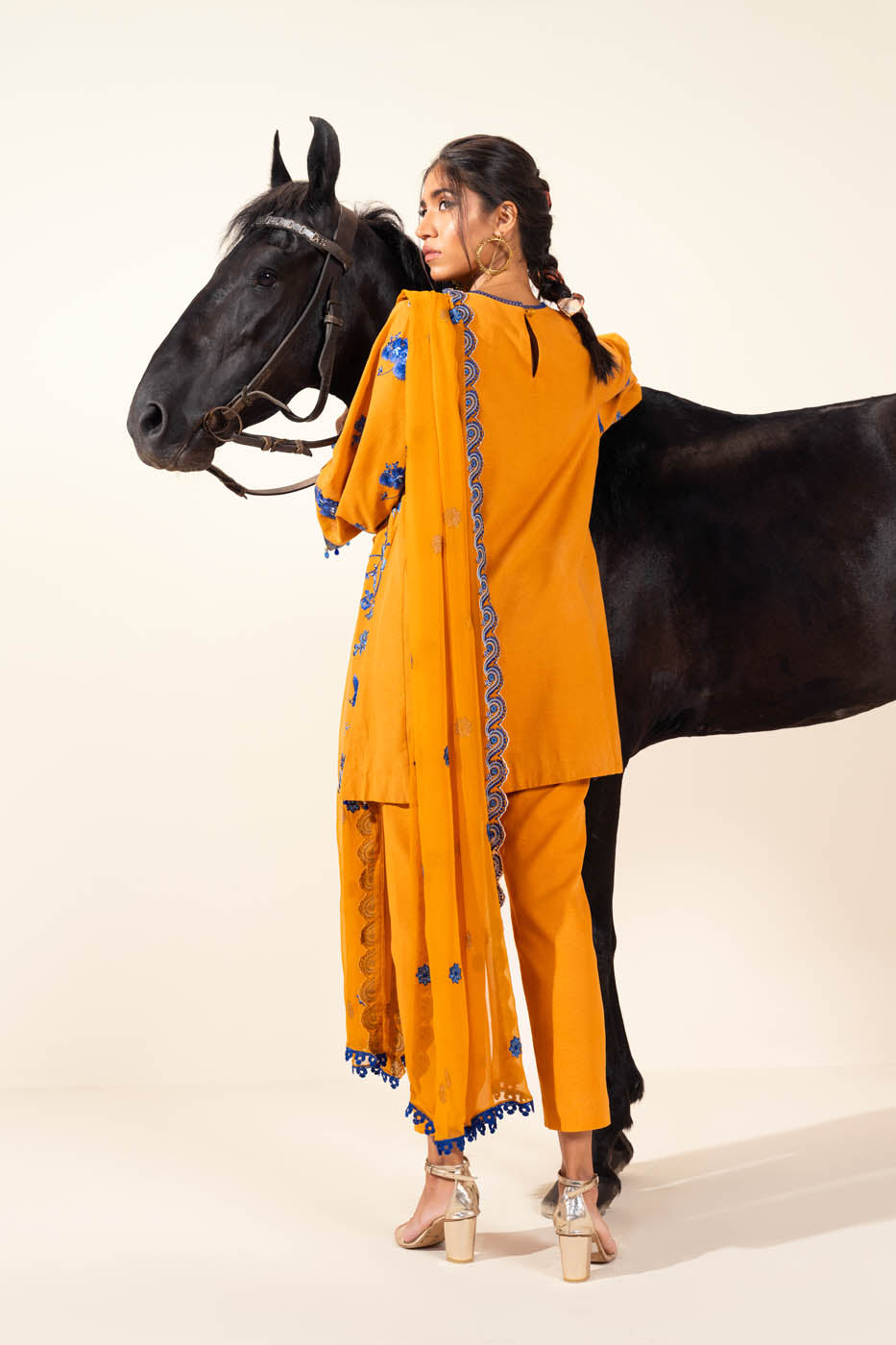 3 Pc Embroidered Khaddar Suit With Bamber Dupatta