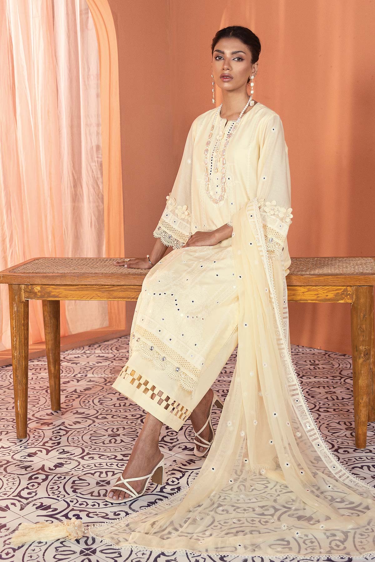 3 Pc Embroidered Lawn Suit With Bamberg chiffon Dupatta