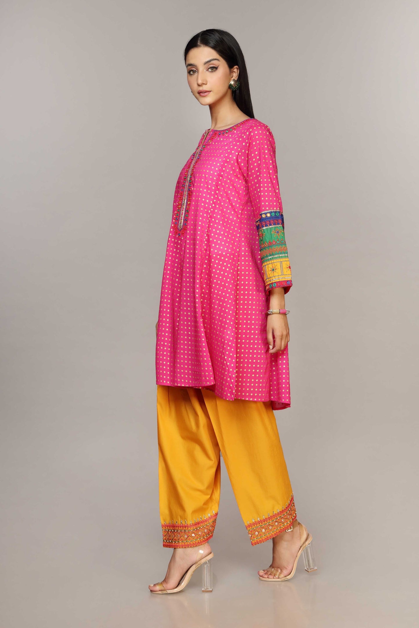 Chinyere - PINK YUM (BQ0390)