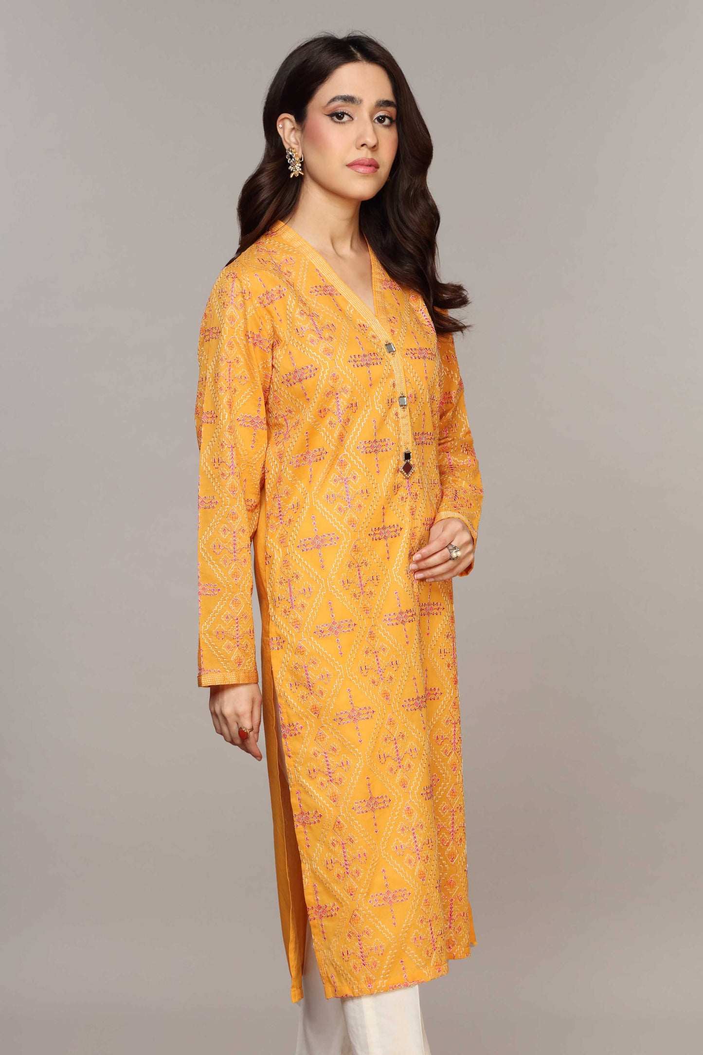 Chinyere - AYZAH I (BB8996)