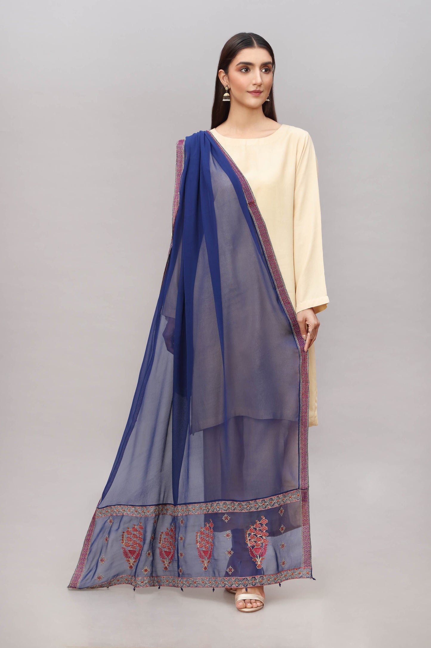 Chinyere - CROSS STITCH MOTIF (AA4921)