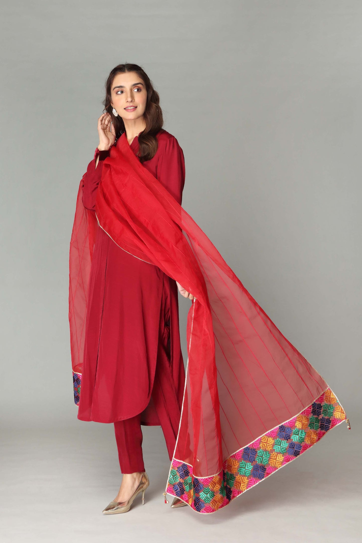 Chinyere - LAAL ISHQ (BB8749)