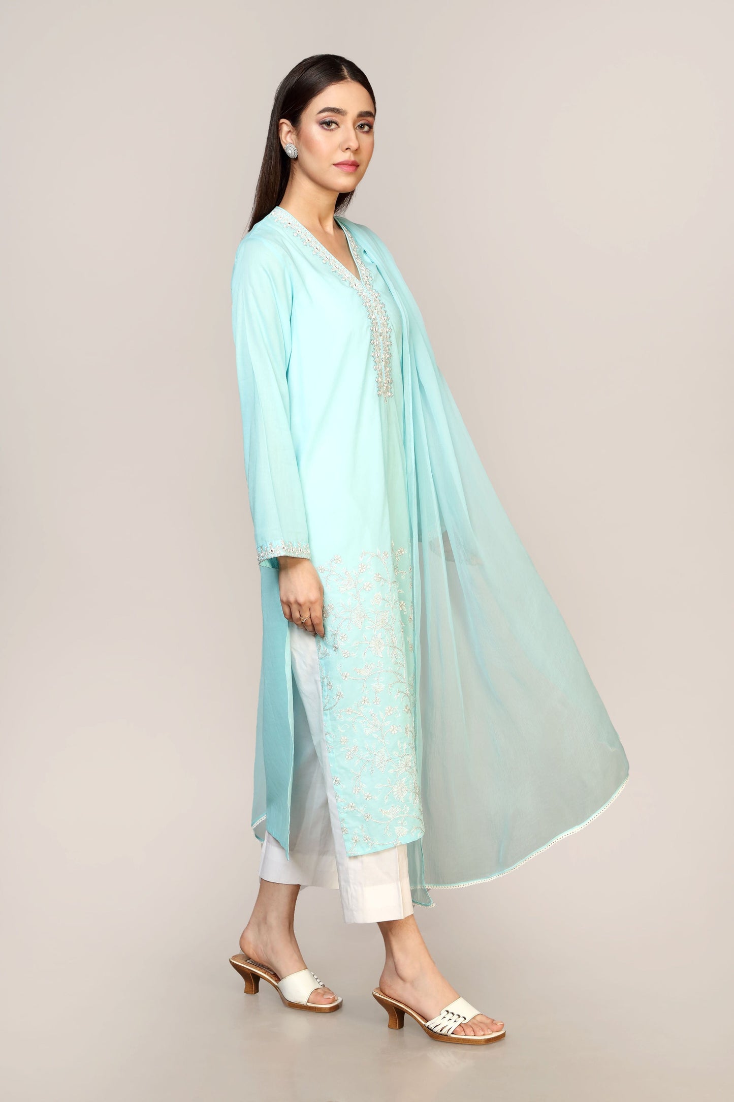 Chinyere - CLUSTER MESH (BB8958)