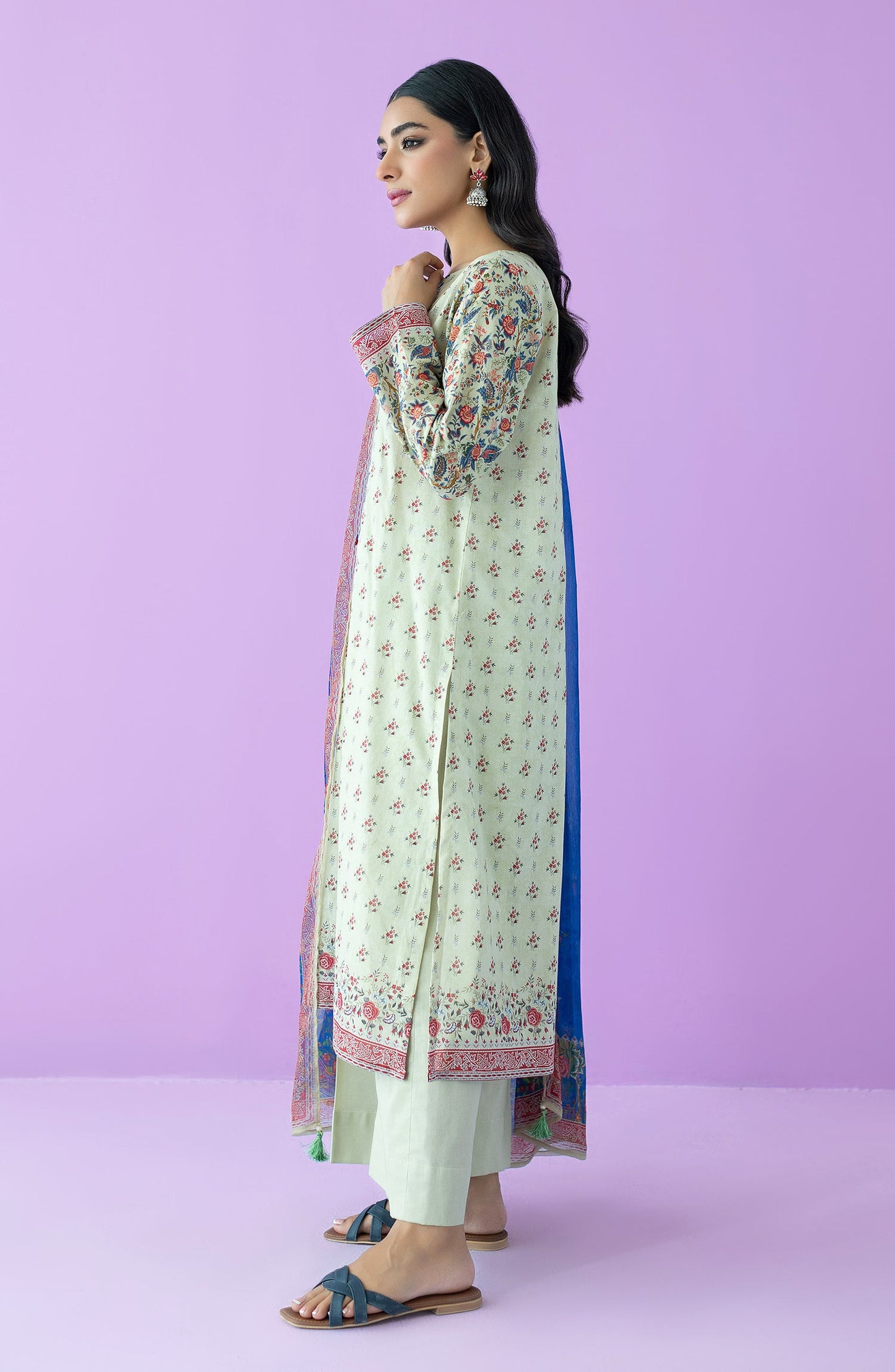 Orient - Unstitched 3 Piece Embroidered Lawn Shirt , Cambric Pant and Chiffon Dupatta
