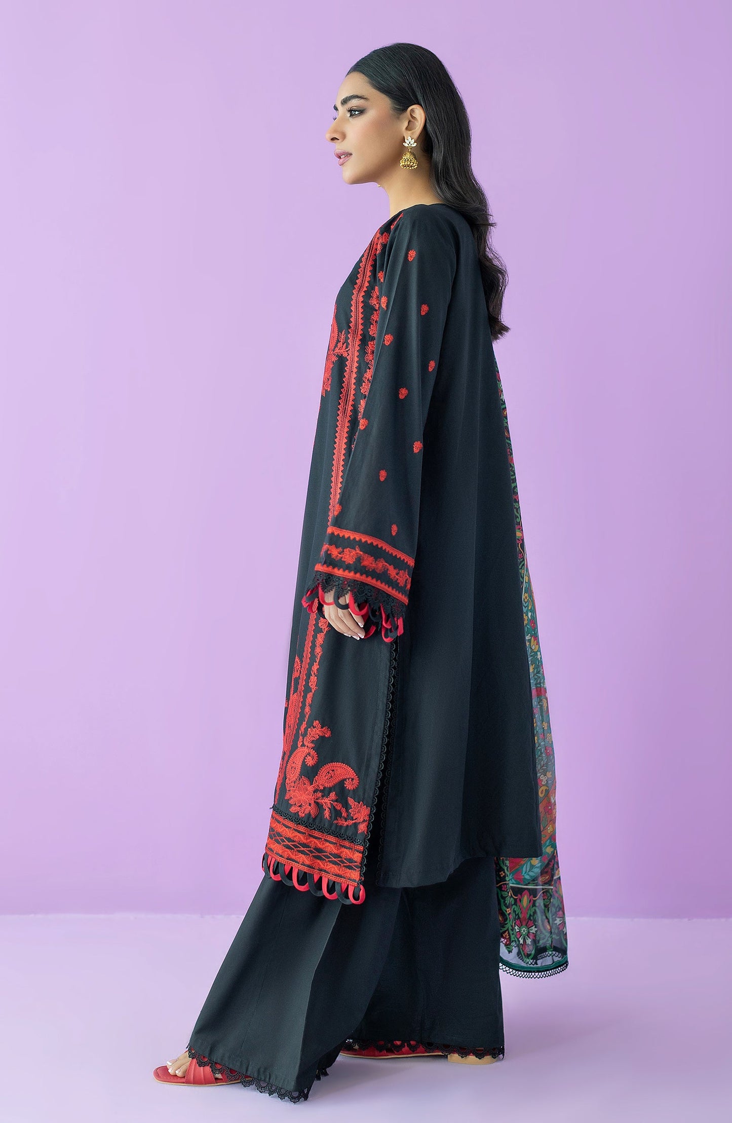 Orient - Unstitched 3 Piece Embroidered Lawn Shirt , Cambric Pant and Silk Dupatta