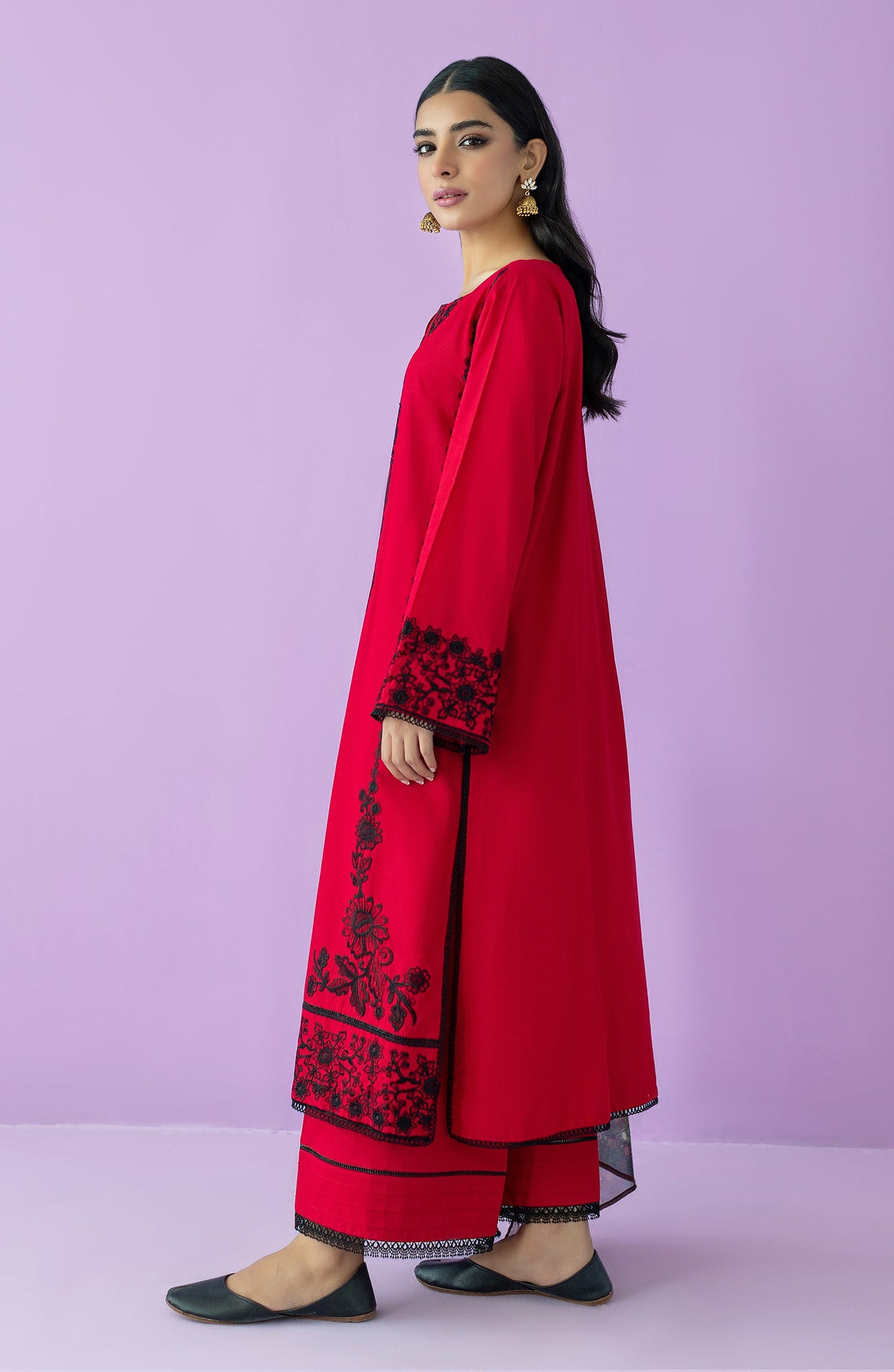 Orient - Unstitched 3 Piece Embroidered Lawn Shirt , Cambric Pant and Chiffon Dupatta