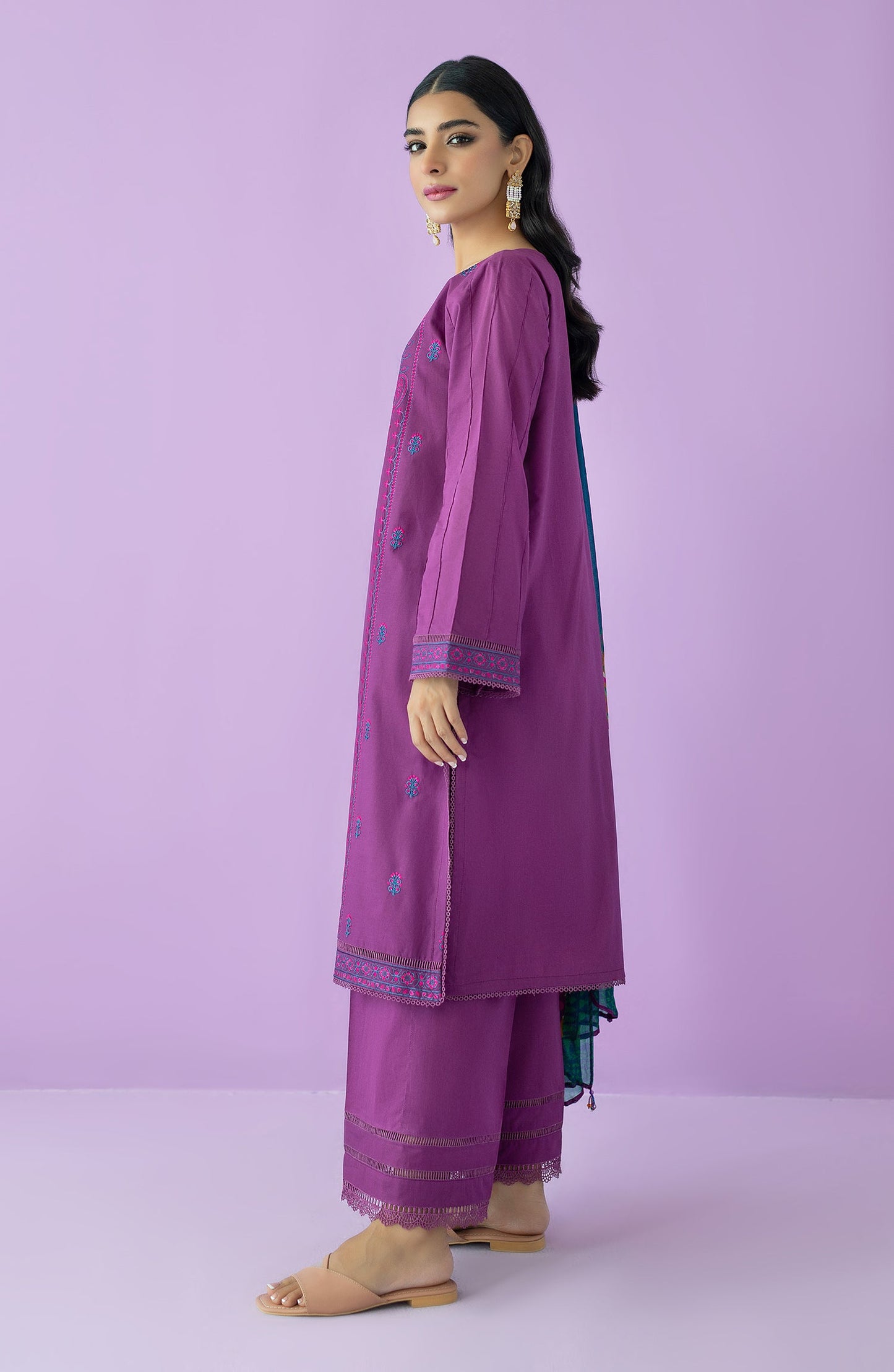 Orient - Unstitched 3 Piece Embroidered Lawn Shirt , Cambric Pant and Chiffon Dupatta