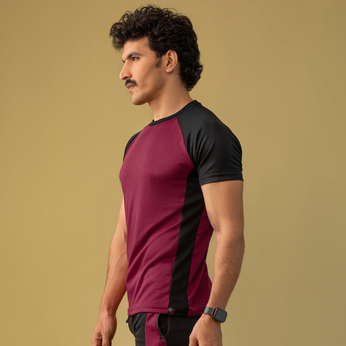Decuir - Expressive Victory Activewear T-shirt (Burgundy & Black)