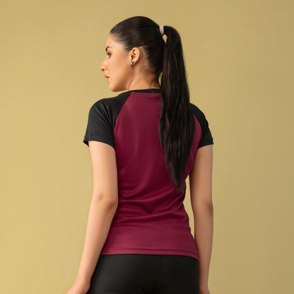 Decuir - Expressive Victory Activewear T-shirt (Burgundy And Black)