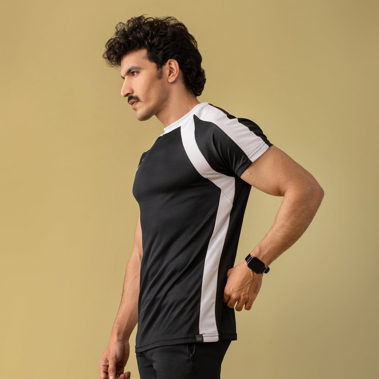 Decuir - Dominate Activewear T-shirt (White & Black)