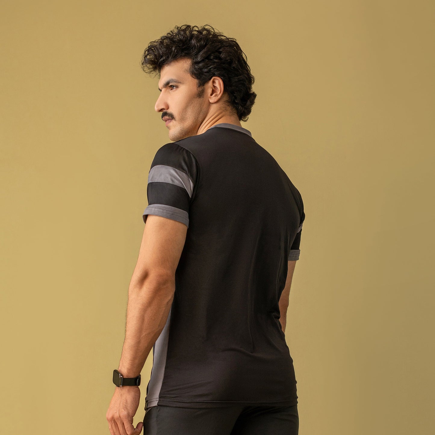 Decuir - Stealth Power Activewear T-shirt (Grey & Black)