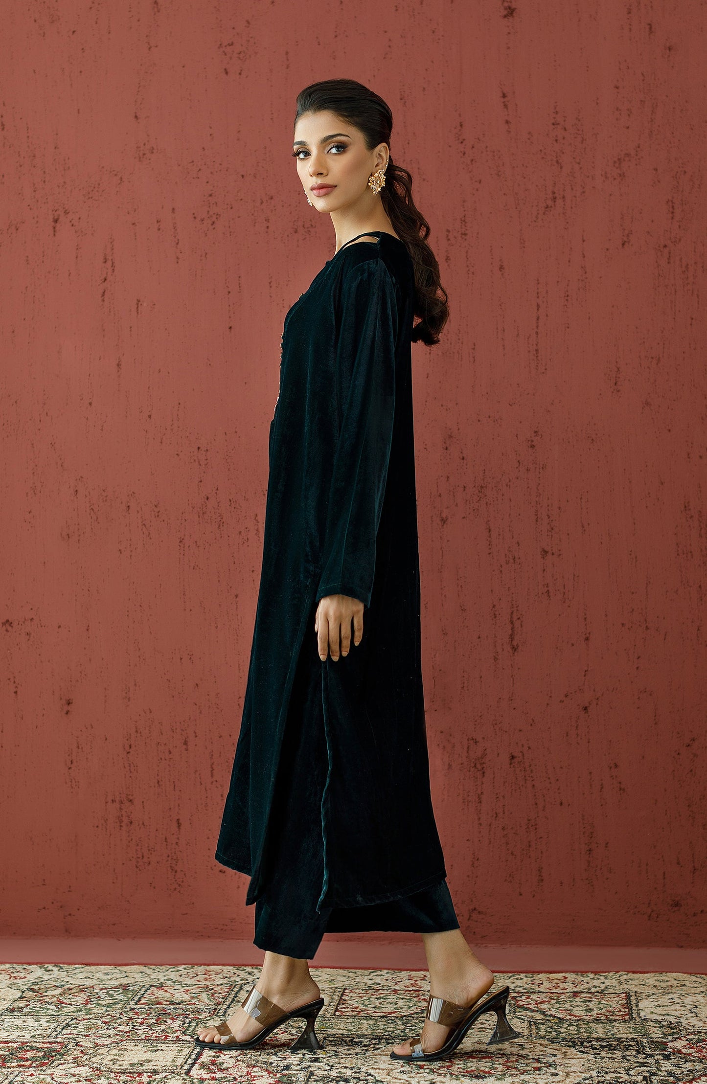 Orient - Stitched 2 Piece Plain Velvet Shirt and Velvet Pant
