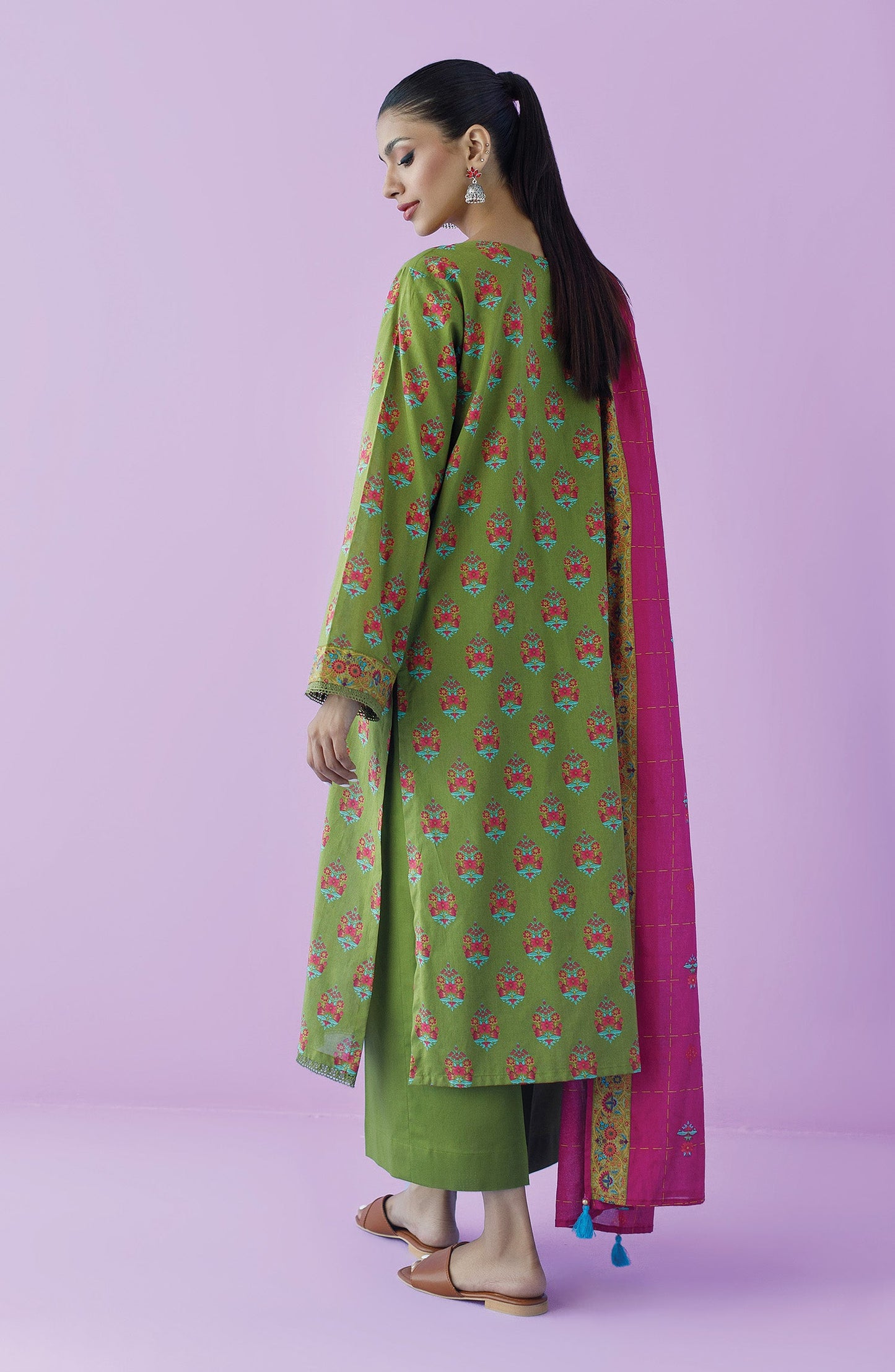 Orient - Unstitched 3 Piece Printed Lawn Shirt , Cambric Pant and Lawn Dupatta