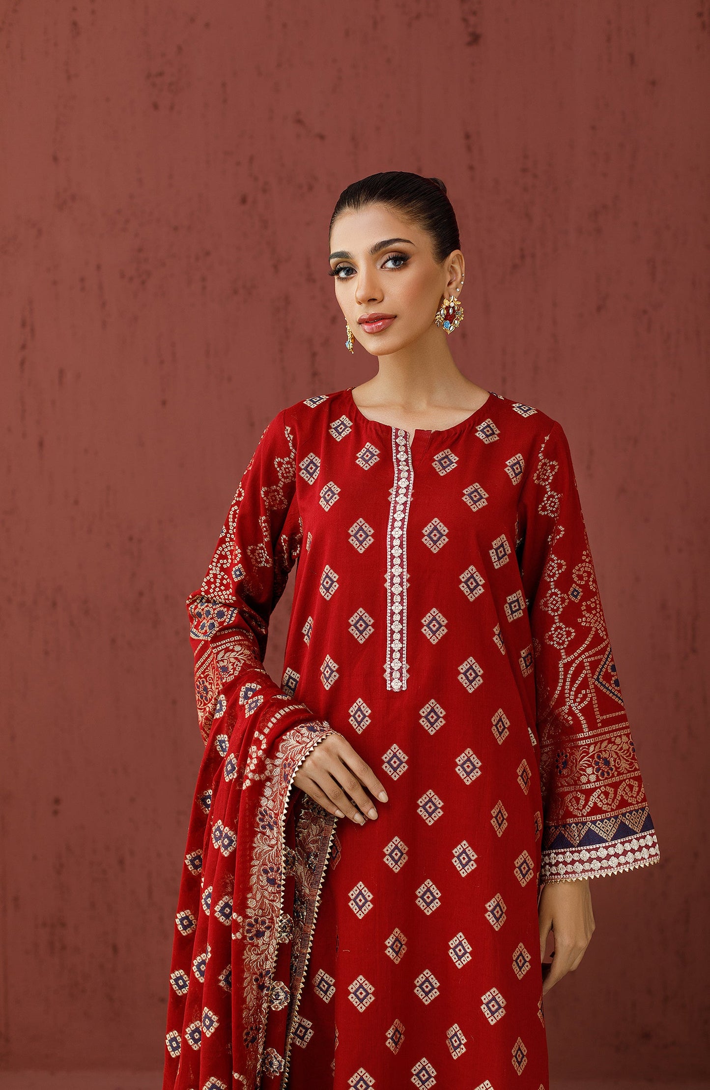 Orient - Stitched 3 Piece Embroidered Jacquard Shirt , Cambric Pant and JACQUARD Dupatta