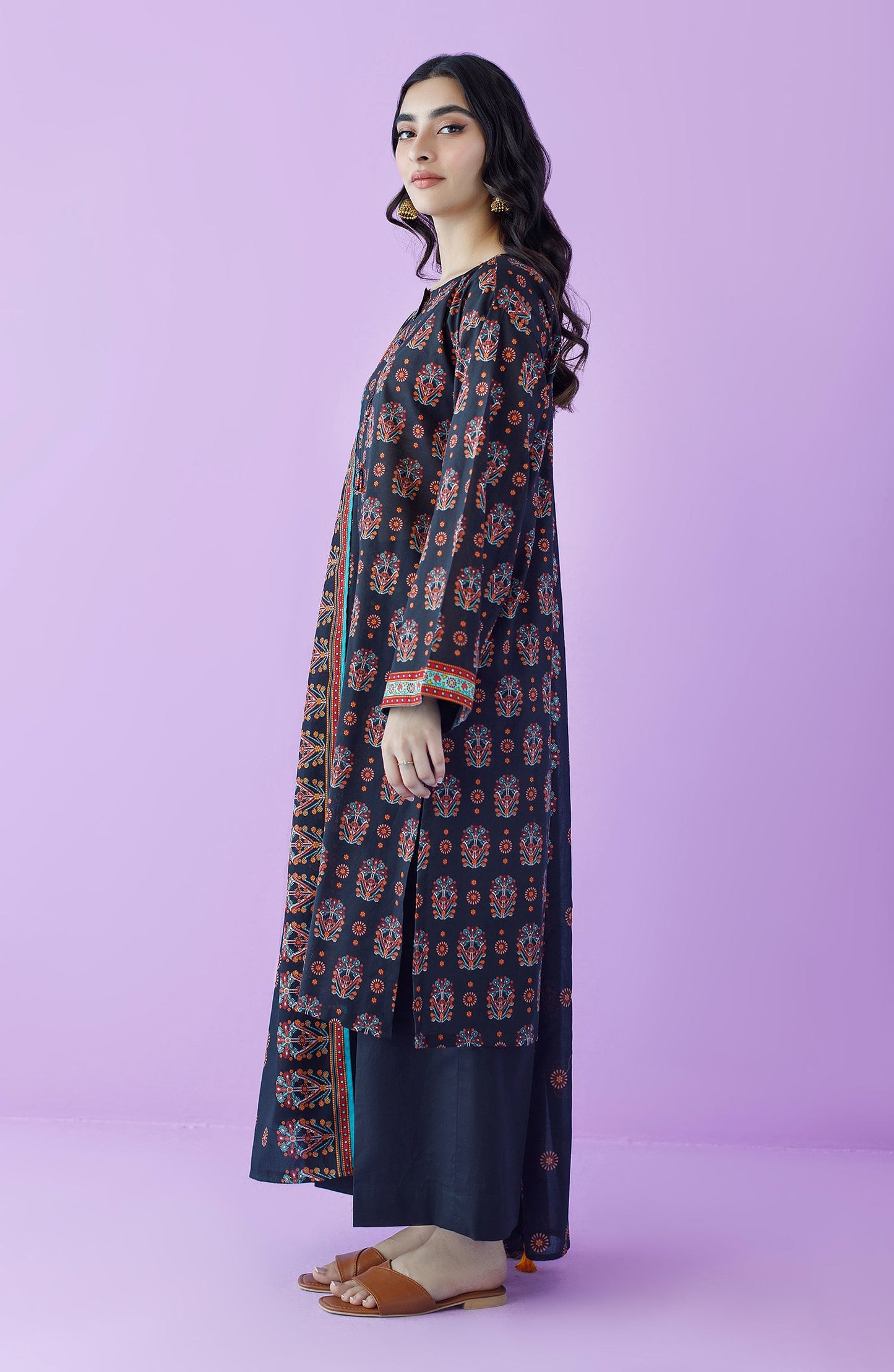 Orient - Unstitched 3 Piece Printed Lawn Shirt , Cambric Pant and Lawn Dupatta